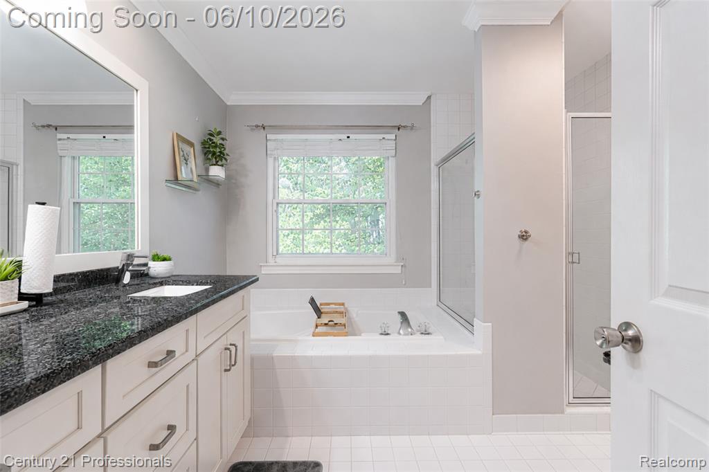 425 Cherry Grove Lane, Walled Lake, MI 48390 — Photo 45