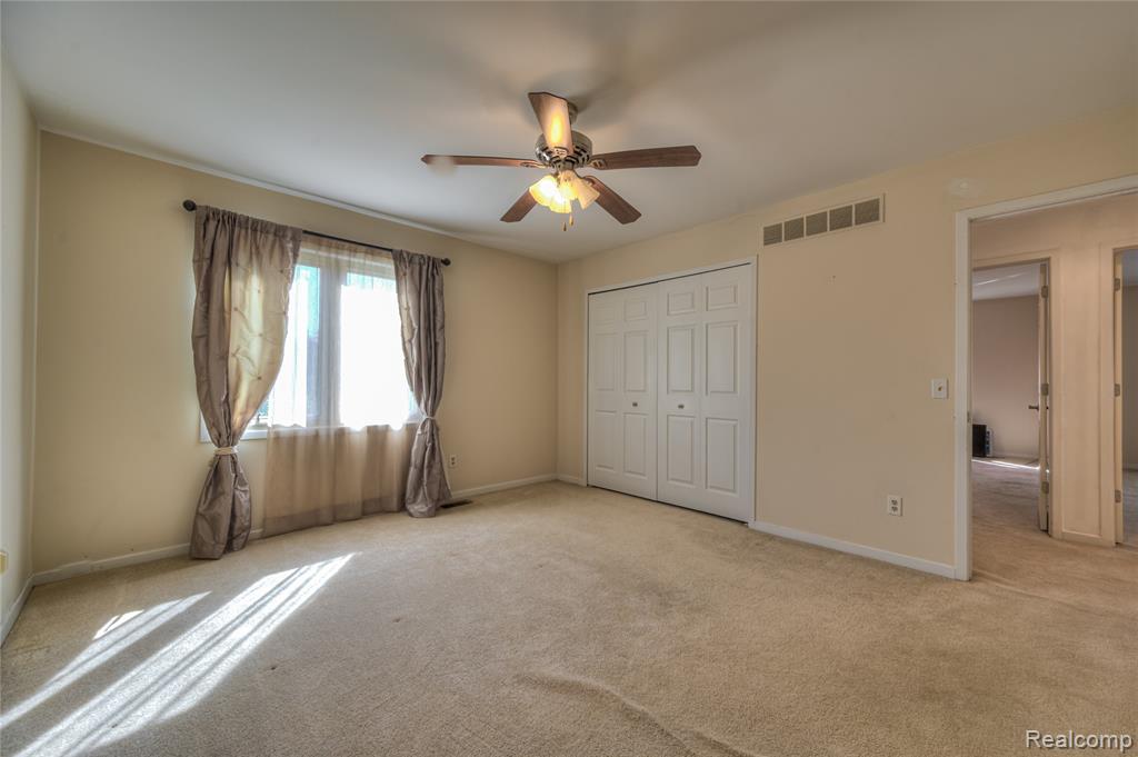 6460 Charles Drive, West Bloomfield, MI — Photo 42