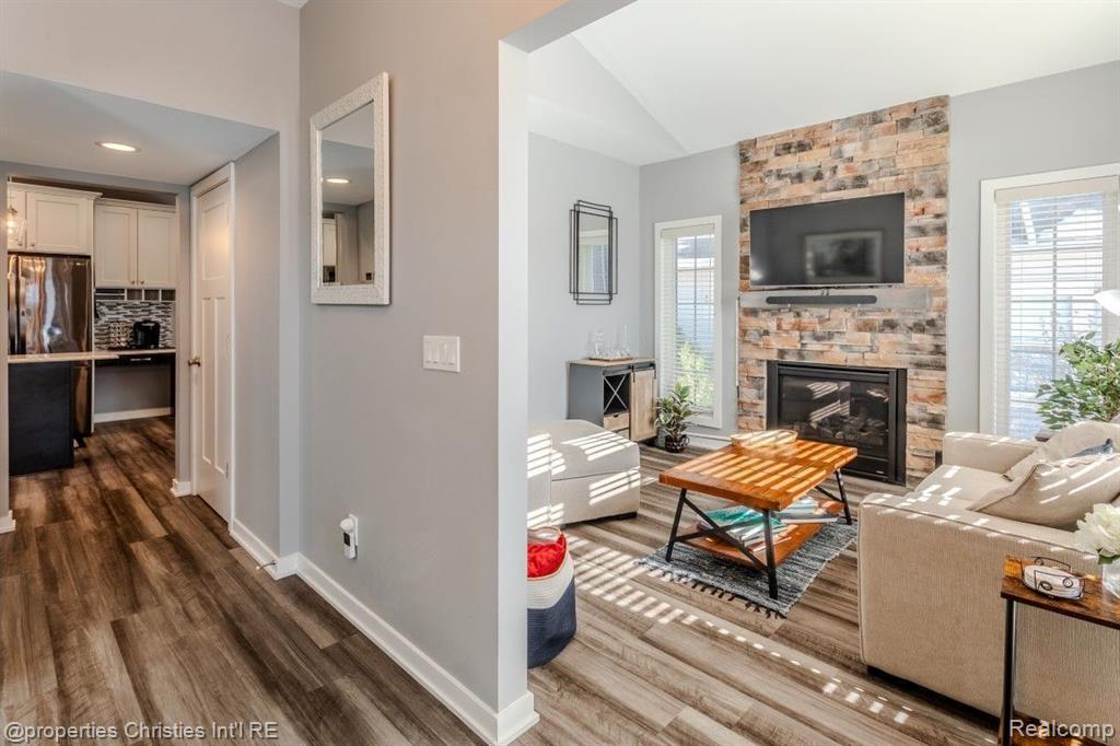 536 ROE Street, Plymouth, MI 48170 — Photo 6
