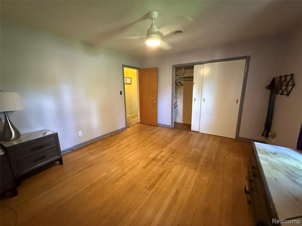 4204 Weston Drive, Burton, MI 48509 — Photo 14