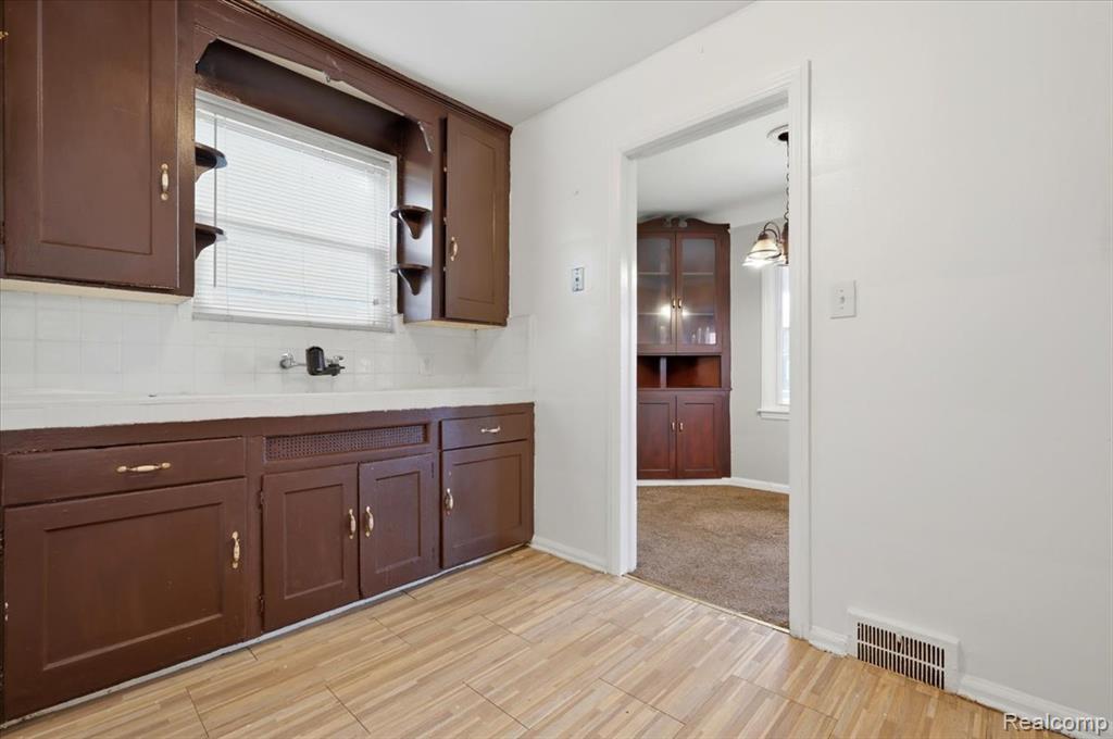 8144 Whitcomb Street, Detroit, MI 48228 — Photo 14