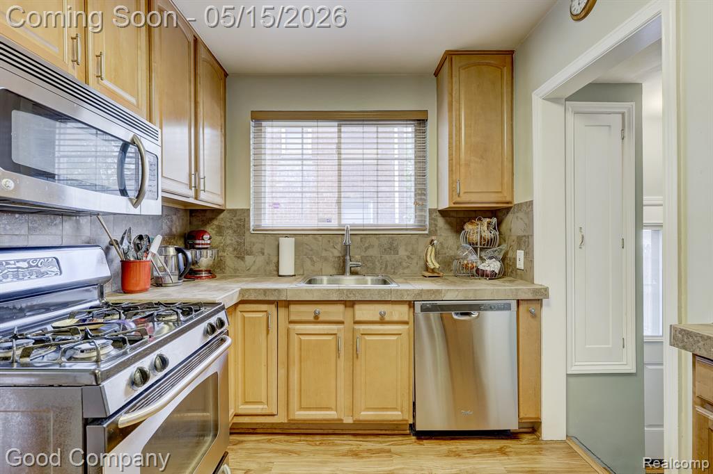 430 S Edison Avenue, Royal Oak, MI 48067 — Photo 15
