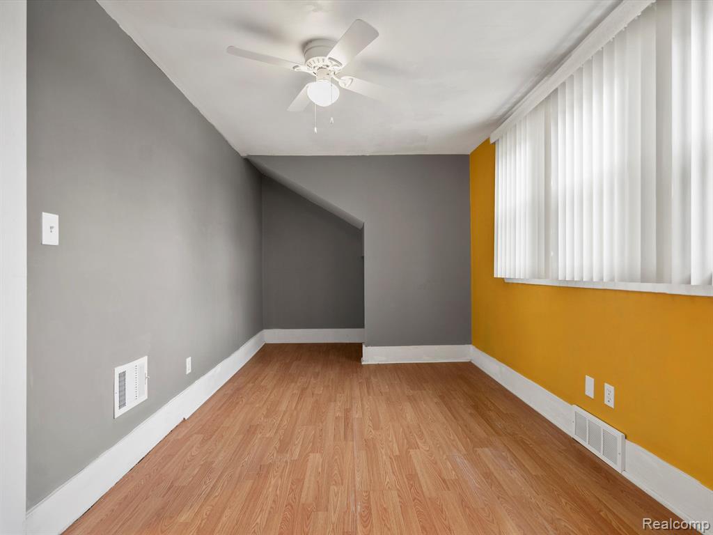 6204 PECK Avenue, Warren, MI 48092 — Photo 15