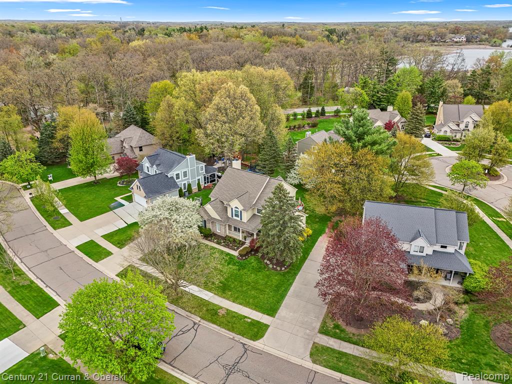 1424 Woodbridge Lane, Wixom, MI 48393 — Photo 5