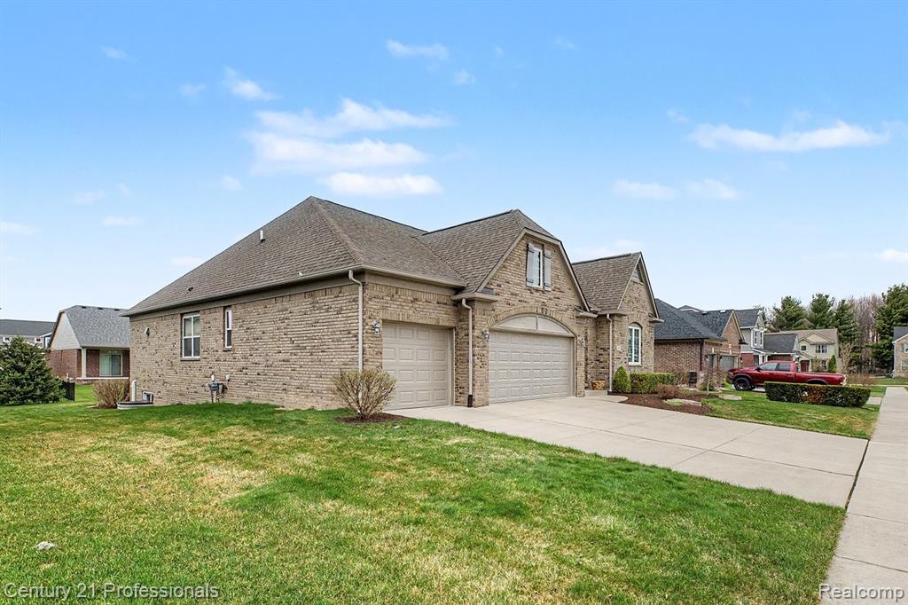 49455 Messara Drive, Macomb, MI 48042 — Photo 6