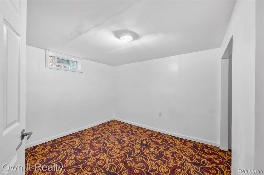 7335 Maple Street, Dearborn, MI 48126 — Photo 26