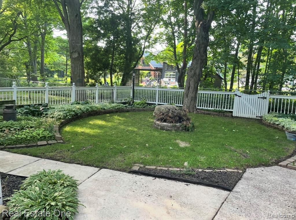 22601 W Main Street, Armada, MI — Photo 3