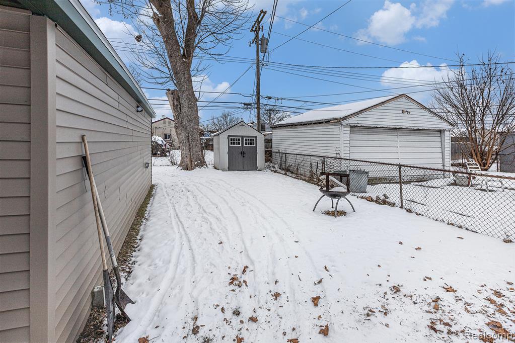7866 Dudley Street, Taylor, MI 48180 — Photo 17