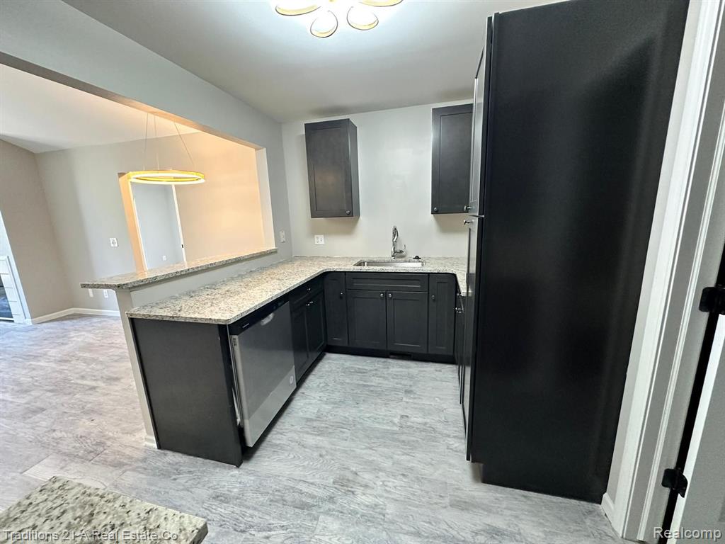 52099 HEATHERSTONE Avenue, Macomb, MI 48042 — Photo 8