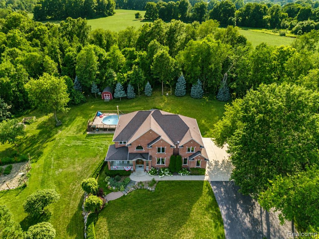 13445 Millie Court, Holly, MI 48442 — Photo 10