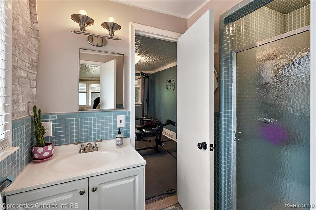 3060 Chickering Lane, Bloomfield Hills, MI 48302 — Photo 68