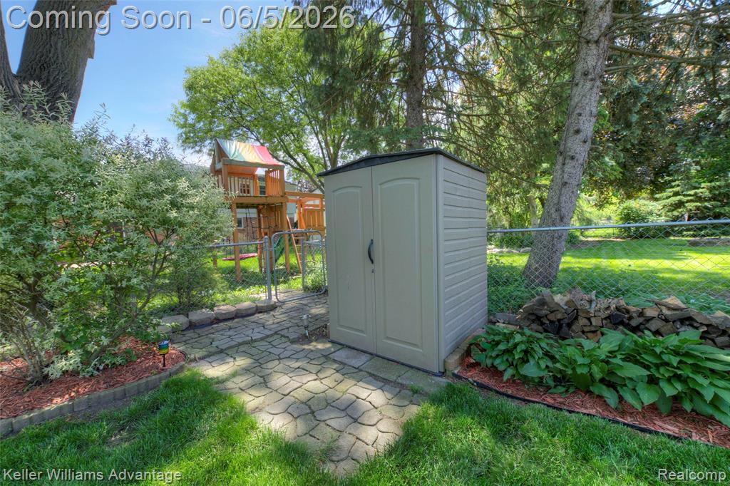 46037 Gainsborough Drive, Canton, MI 48187 — Photo 63