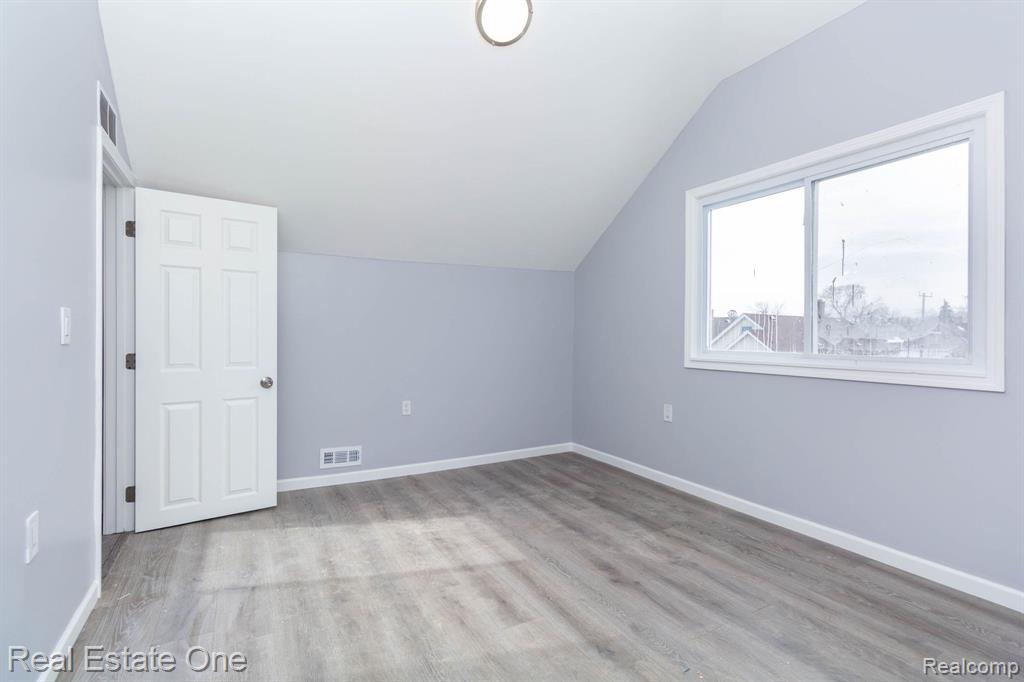 8704 Smart Street, Detroit, MI 48210 — Photo 15