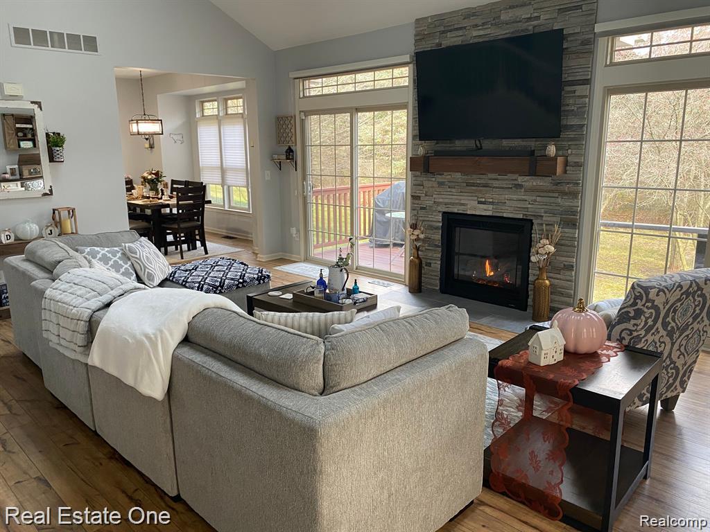 7305 GATEWAY Drive, West Bloomfield, MI — Photo 5