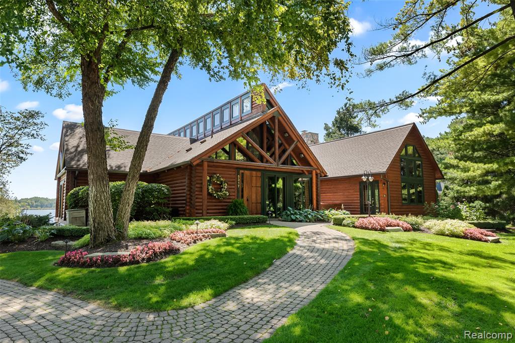 5828 Wyndam Lane, Brighton, MI 48116 — Photo 46