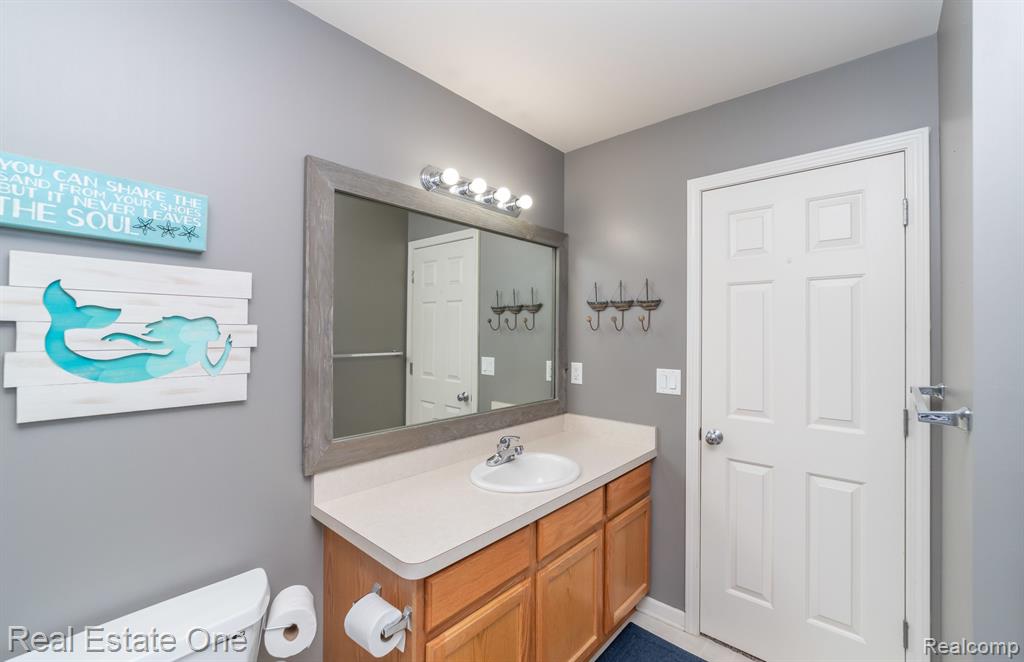 4433 JORDAN Drive, Grand Blanc, MI 48439 — Photo 40