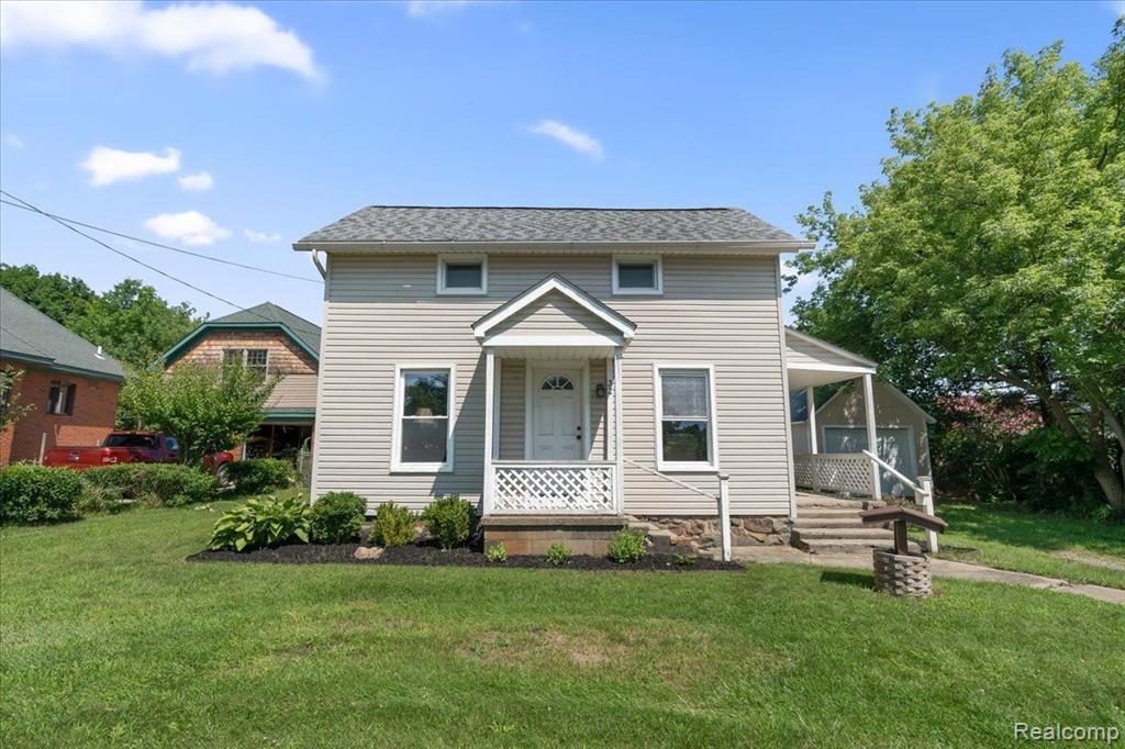 32 CEDAR Street, Ortonville, MI 48462 — front exterior
