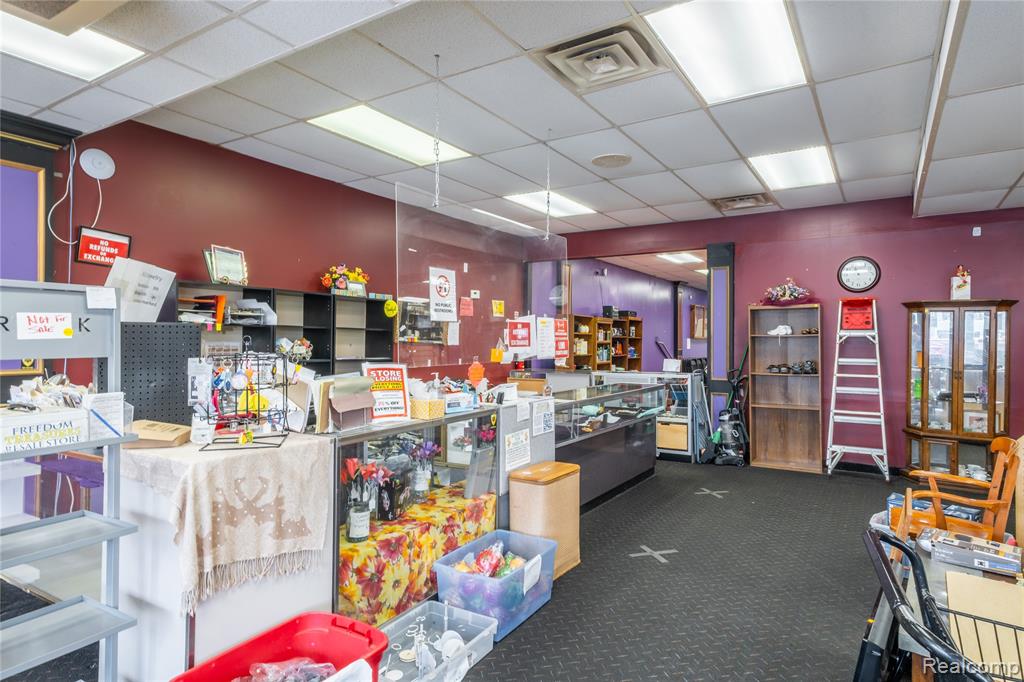 5378 Fenton Road, Flint, MI 48507 — Photo 36