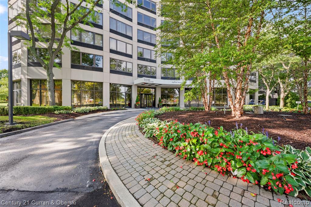 5000 Town Center, 2003, Southfield, MI 48075 — Photo 41
