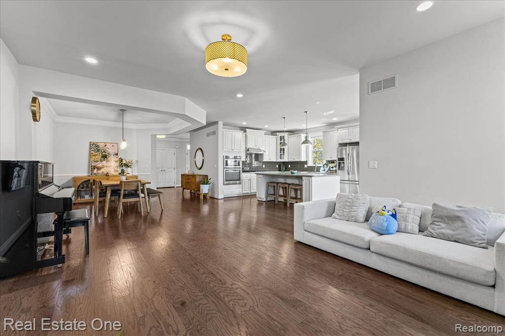 42829 Cardinal Way, Novi, MI — Photo 14