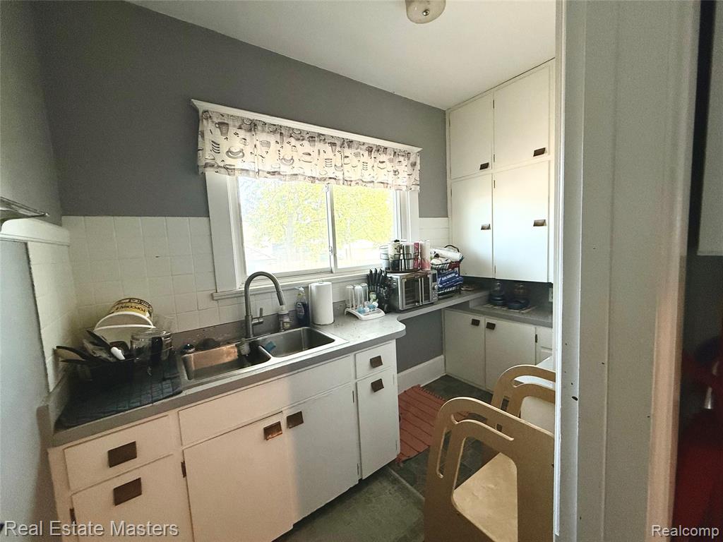 1802 Oak Street, Port Huron, MI 48060 — Photo 5