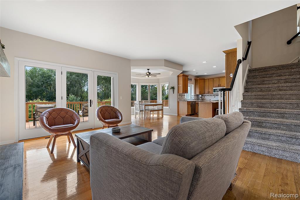 190 Sequoia Lane, Leonard, MI 48367 — Photo 21