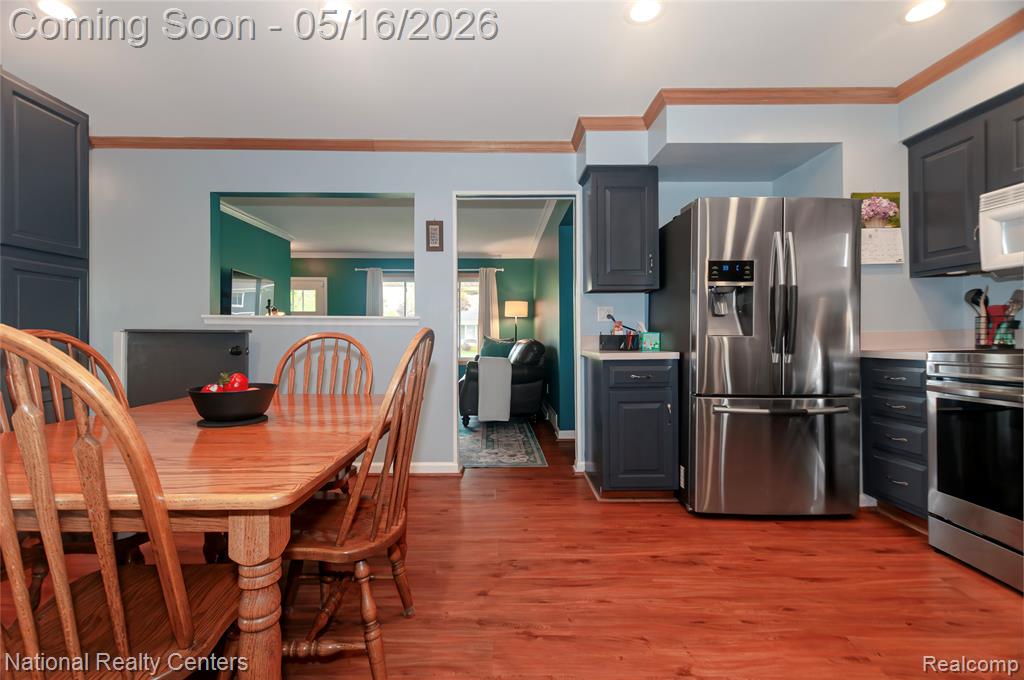 2446 Milverton Drive, Troy, MI 48083 — Photo 12