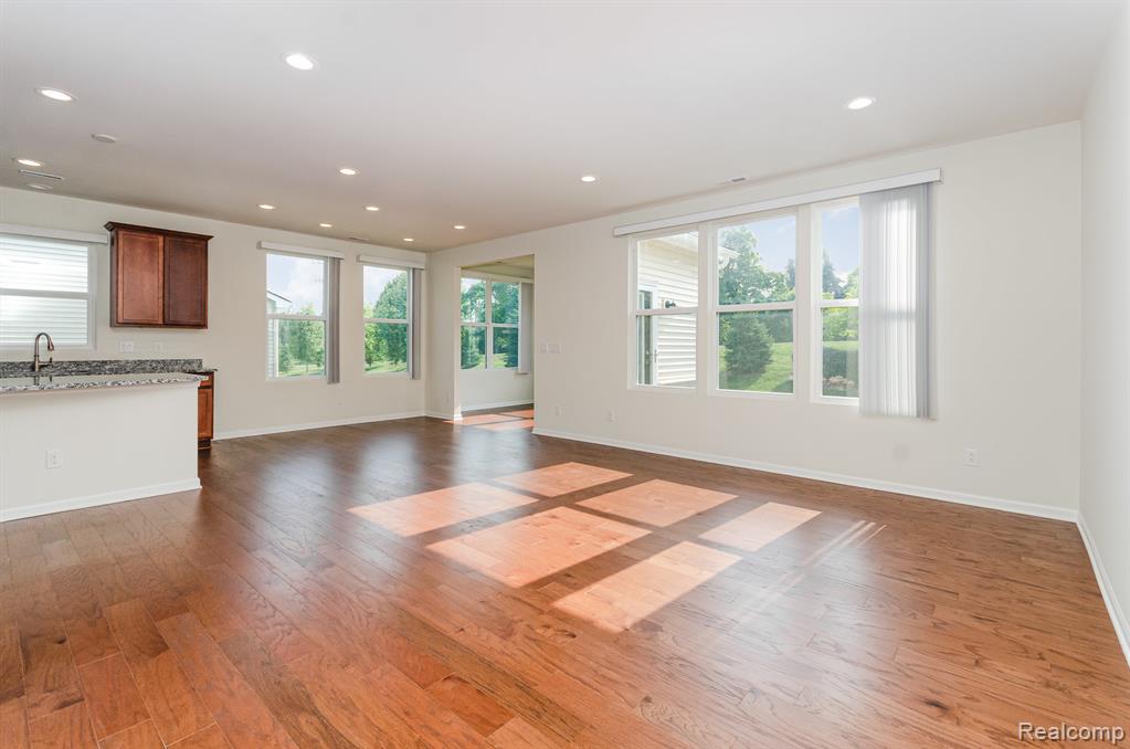 4000 Ashdale Way, Clarkston, MI 48348 — Photo 8