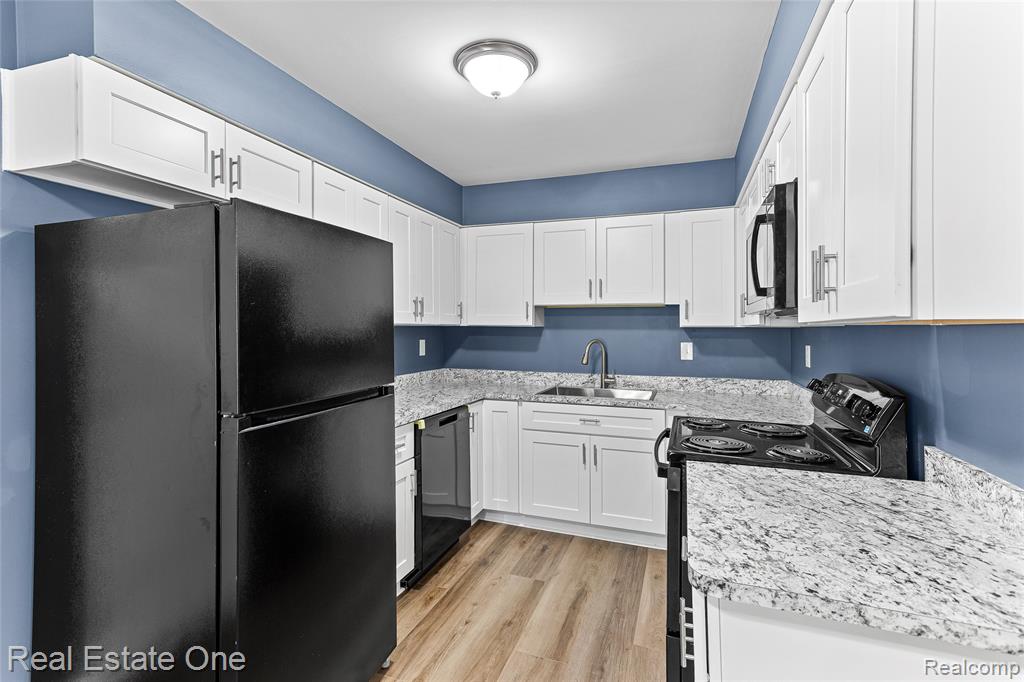 2509 Golden Shores Drive, Fenton, MI 48430 — Photo 9