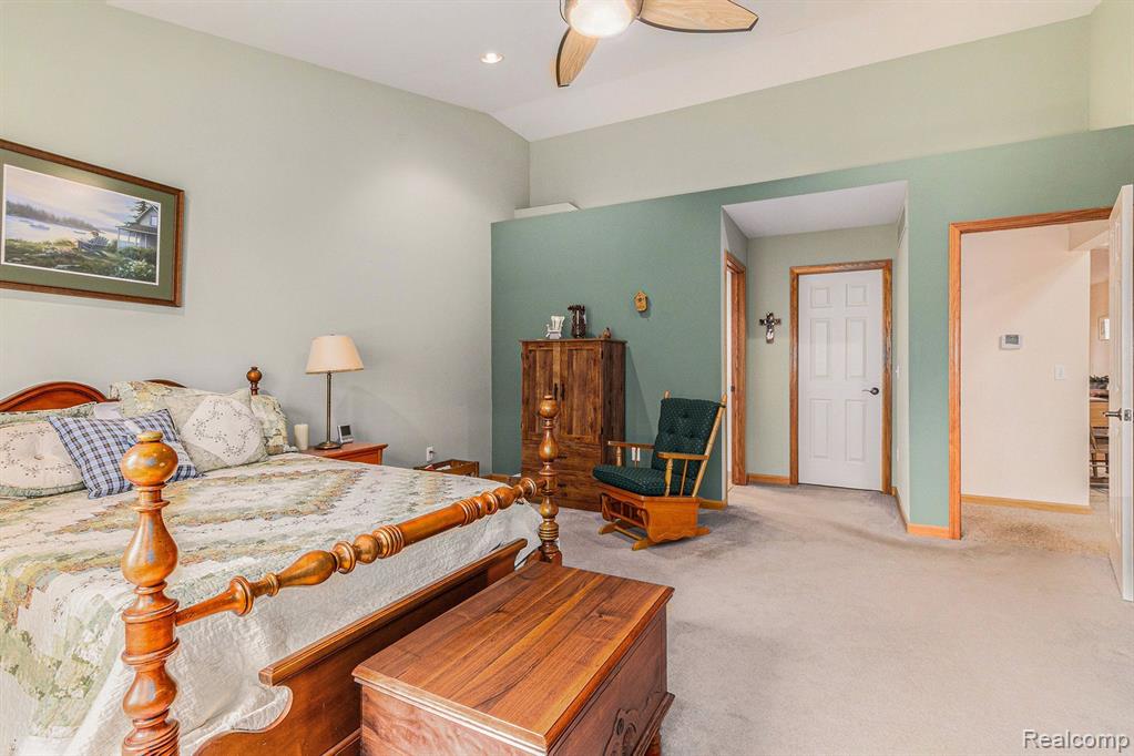 6173 NORTHRIDGE HILLS Drive, Brighton, MI 48116 — Photo 16