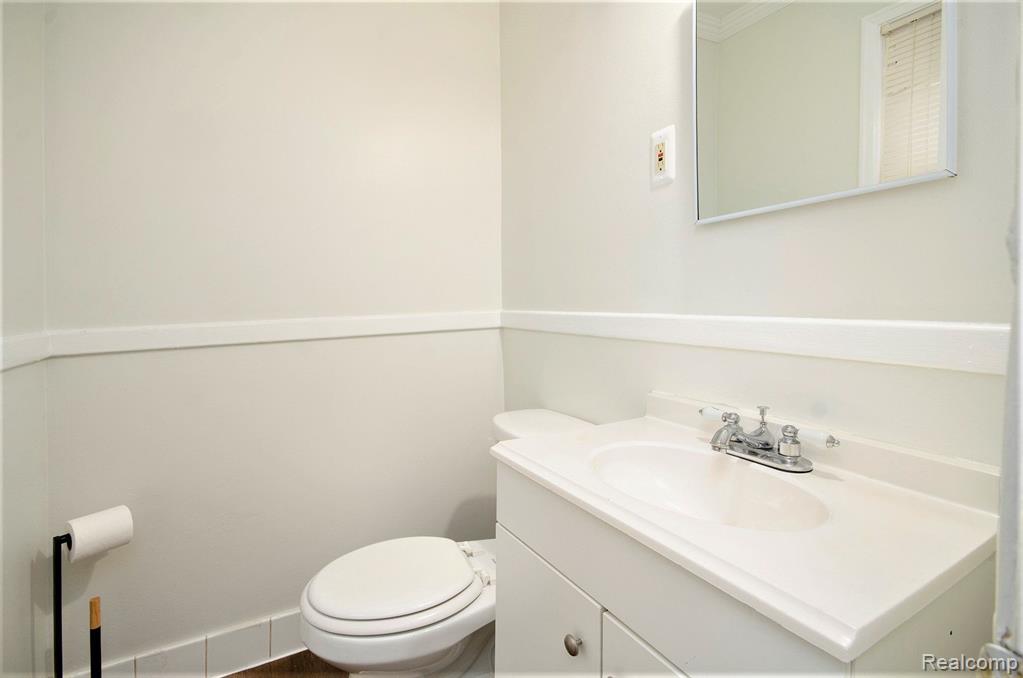 5800 BISHOP Street, Detroit, MI 48224 — Photo 12