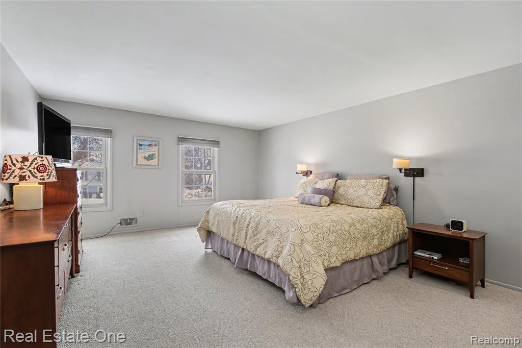 4150 Saddle Lane, West Bloomfield, MI — Photo 17