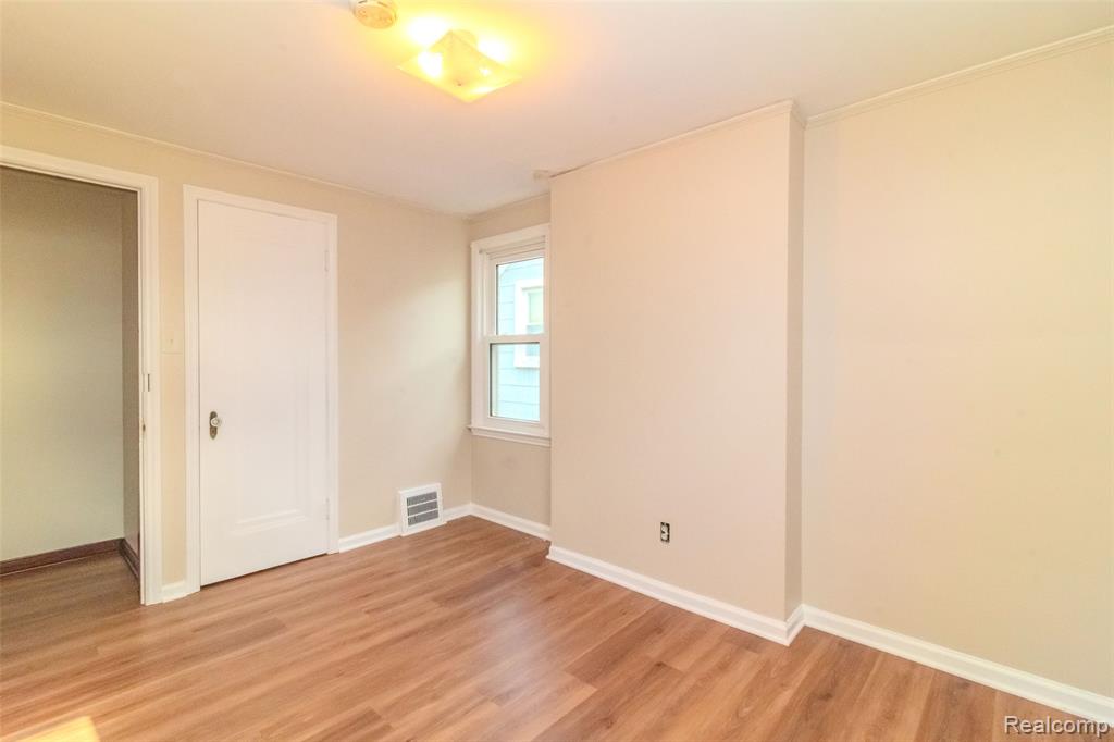 6630 Hartwell Street, Dearborn, MI 48126 — Photo 33