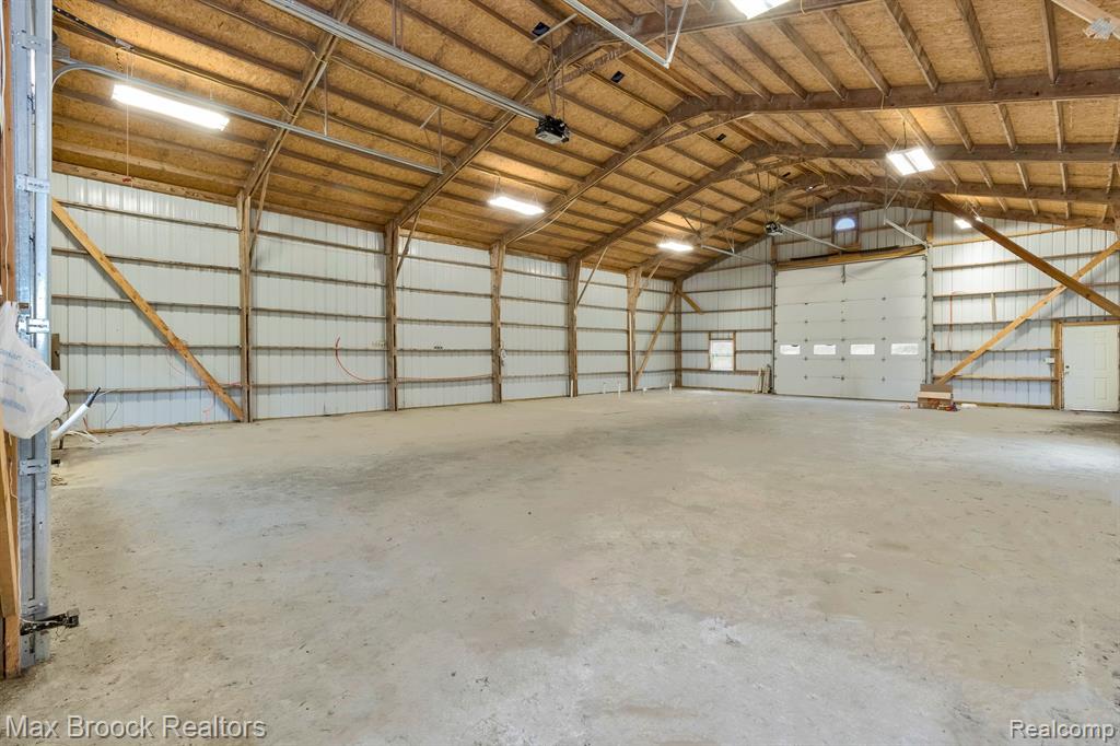 6426 OAK GROVE Road, Howell, MI 48855 — Photo 38