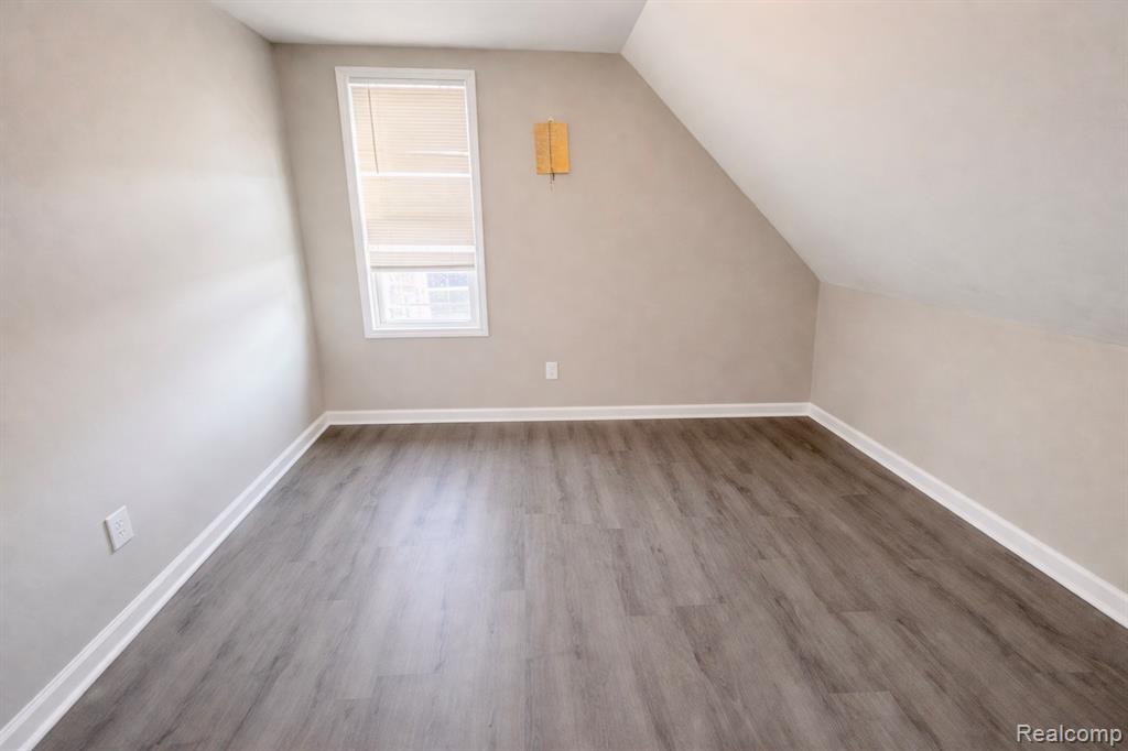 2433 Pulaski Street, Hamtramck, MI 48212 — Photo 6