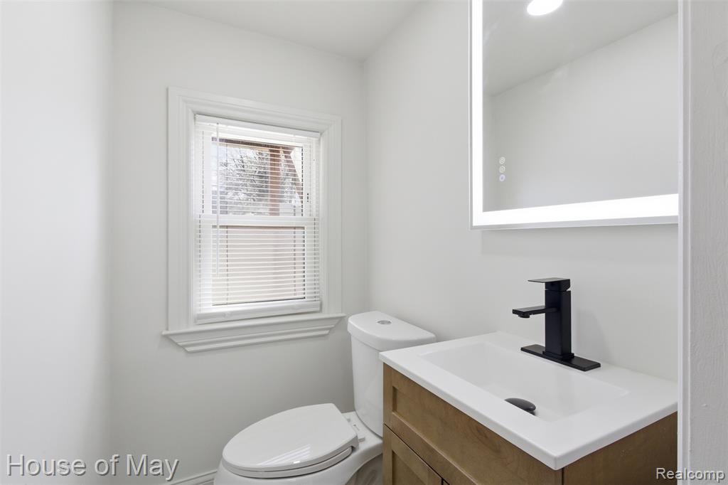 5276 Bedford Street, Detroit, MI 48224 — Photo 13