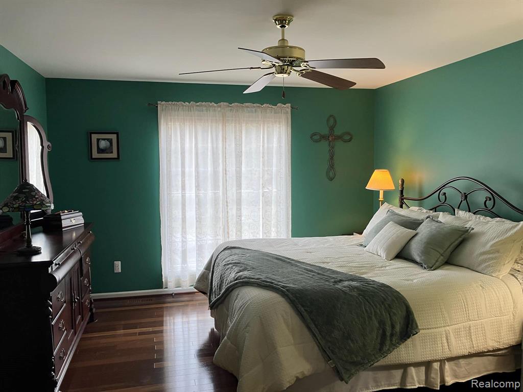 7211 Hewitt Road, MI 48032 — Photo 9