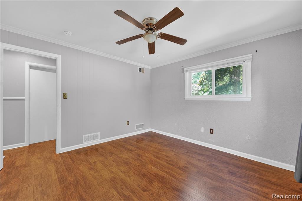 401 W Liberty Street, South Lyon, MI 48178 — Photo 24