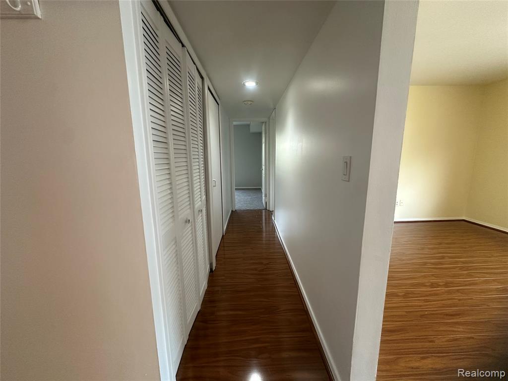 509 E University Drive, Rochester, MI 48307 — Photo 15