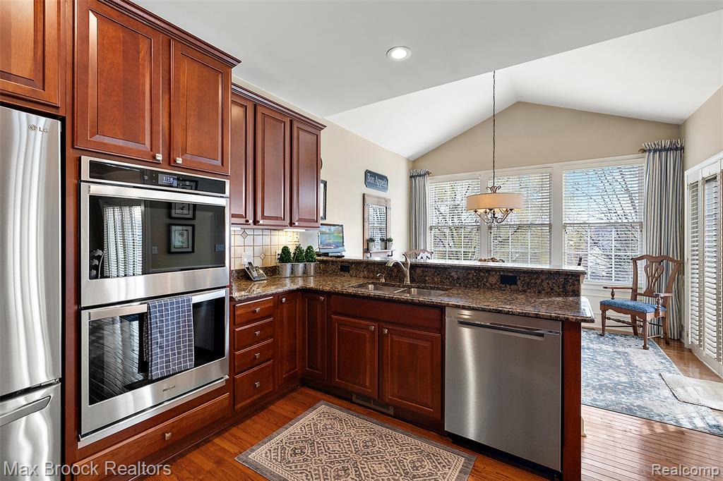 16956 Sycamore Court, Northville, MI 48168 — Photo 13