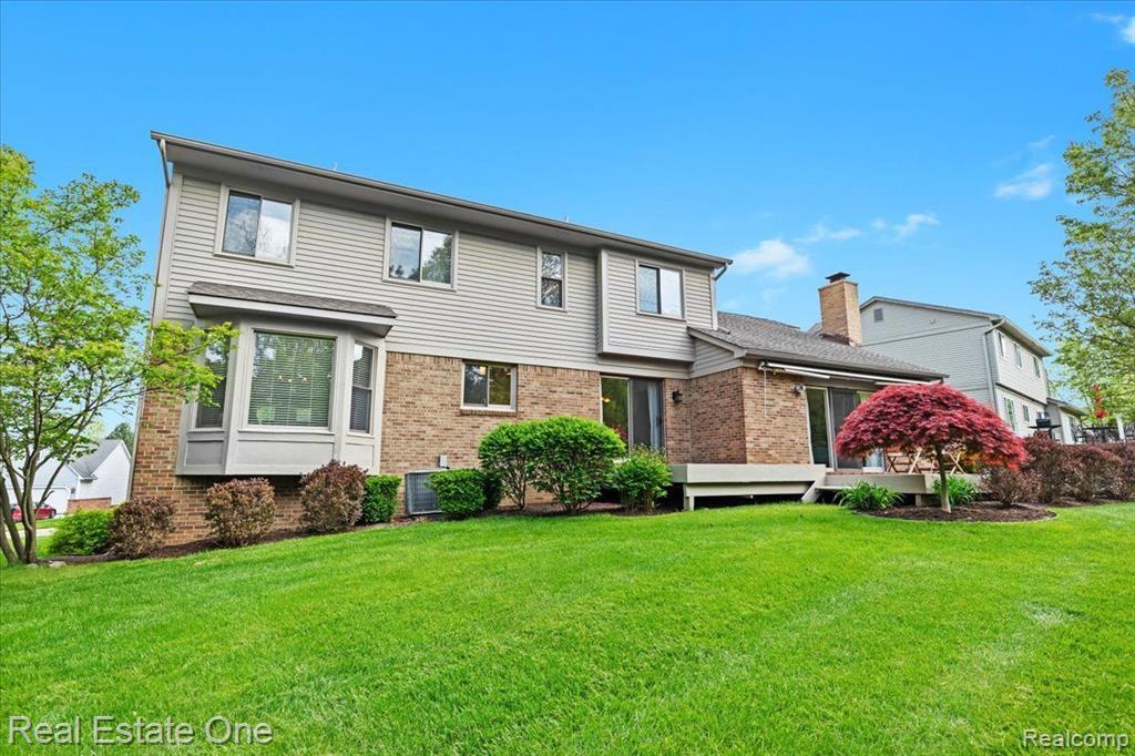 585 Dorchester Way, Milford, MI 48381 — Photo 68