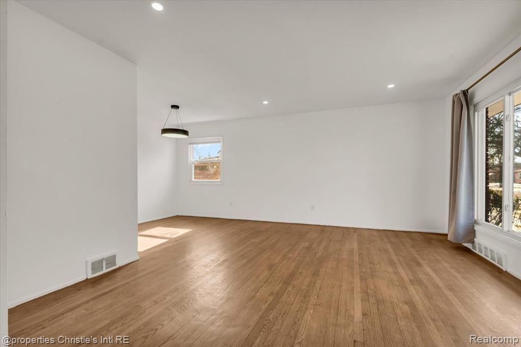 20574 Rutherford Street, Detroit, MI 48235 — Photo 5