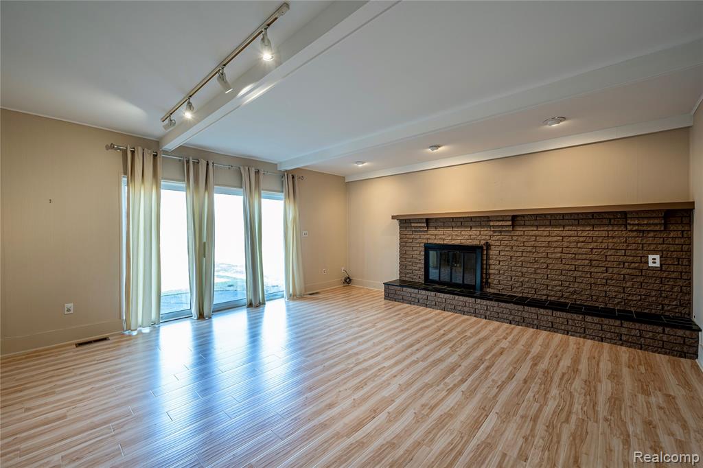 21660 Riverview Drive, Beverly Hills, MI 48025 — Photo 15