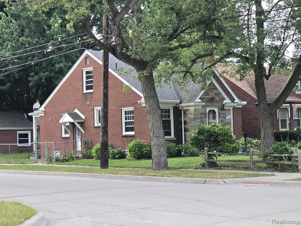 950 N YORK Street, Dearborn, MI 48128 — Photo 3
