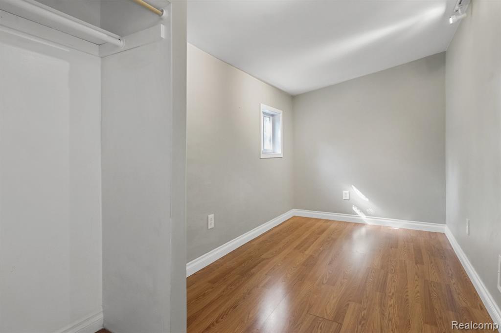9106 Maple Road, Clay, MI 48001 — Photo 17