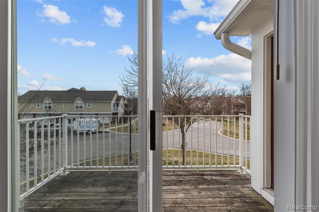 56103 CHESAPEAKE Trail, Shelby Twp, MI 48316 — Photo 19