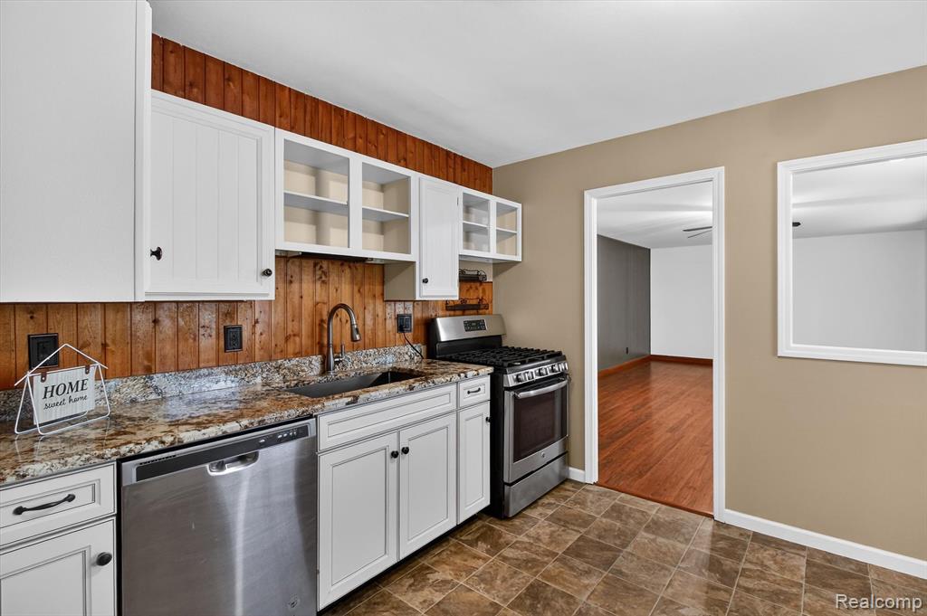 6337 Richalle Street, Brighton, MI 48116 — Photo 14