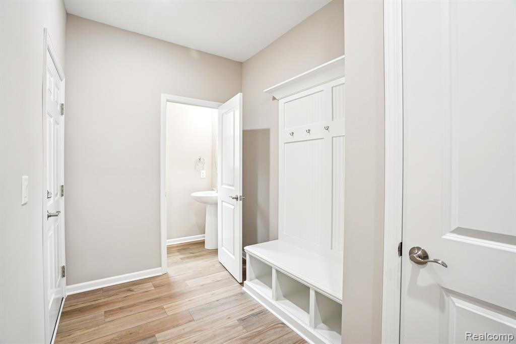 30108 Norway Drive, New Hudson, MI 48165 — Photo 18