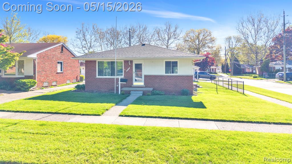 8610 N Evangeline Street, Dearborn Heights, MI 48127 — Photo 8