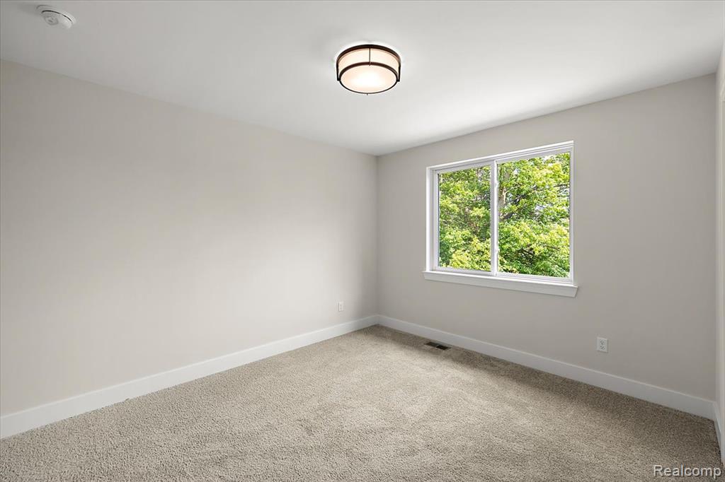 50724 Timberstone Drive, Macomb, MI 48042 — Photo 36